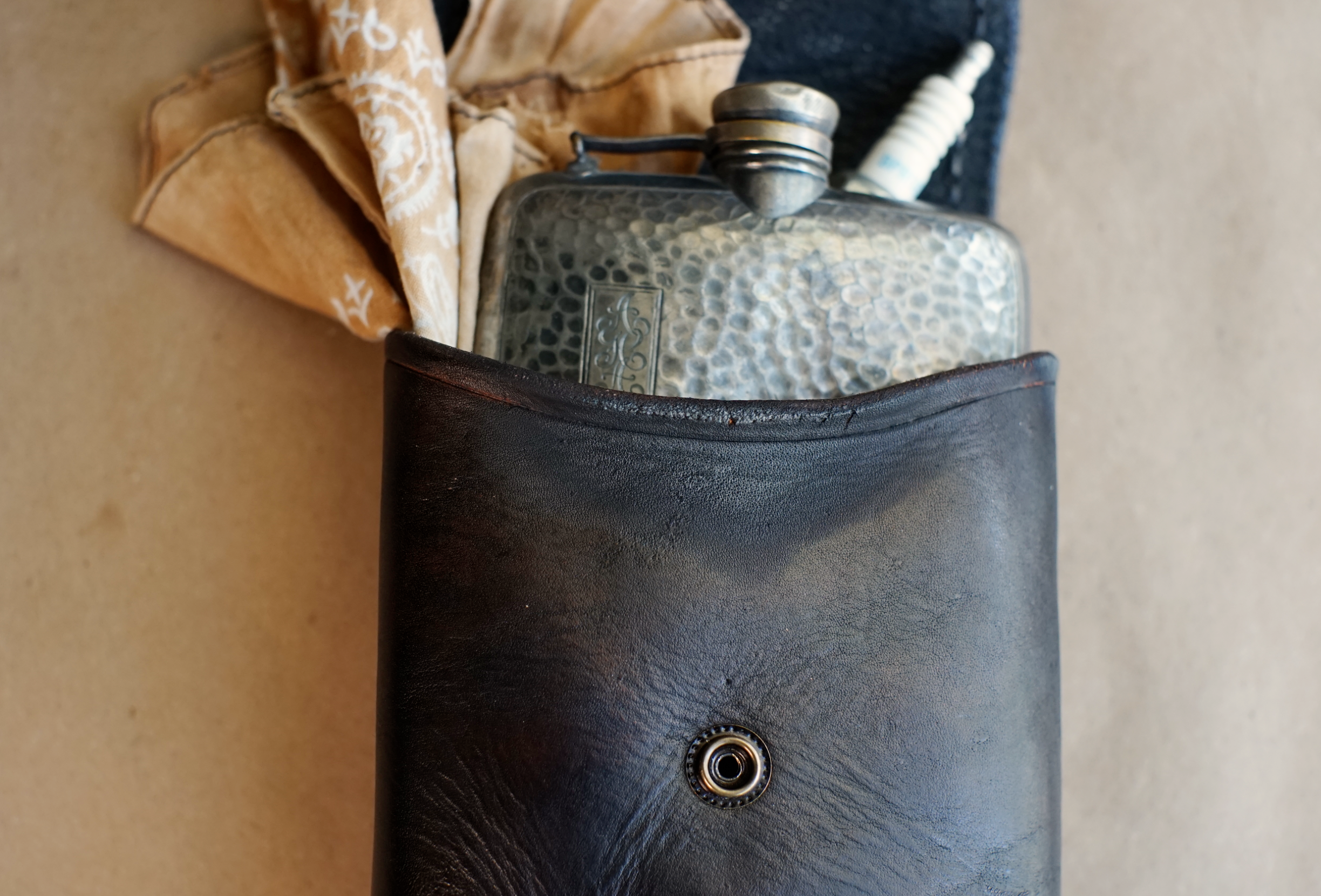 STASH POUCH - Black - Skull